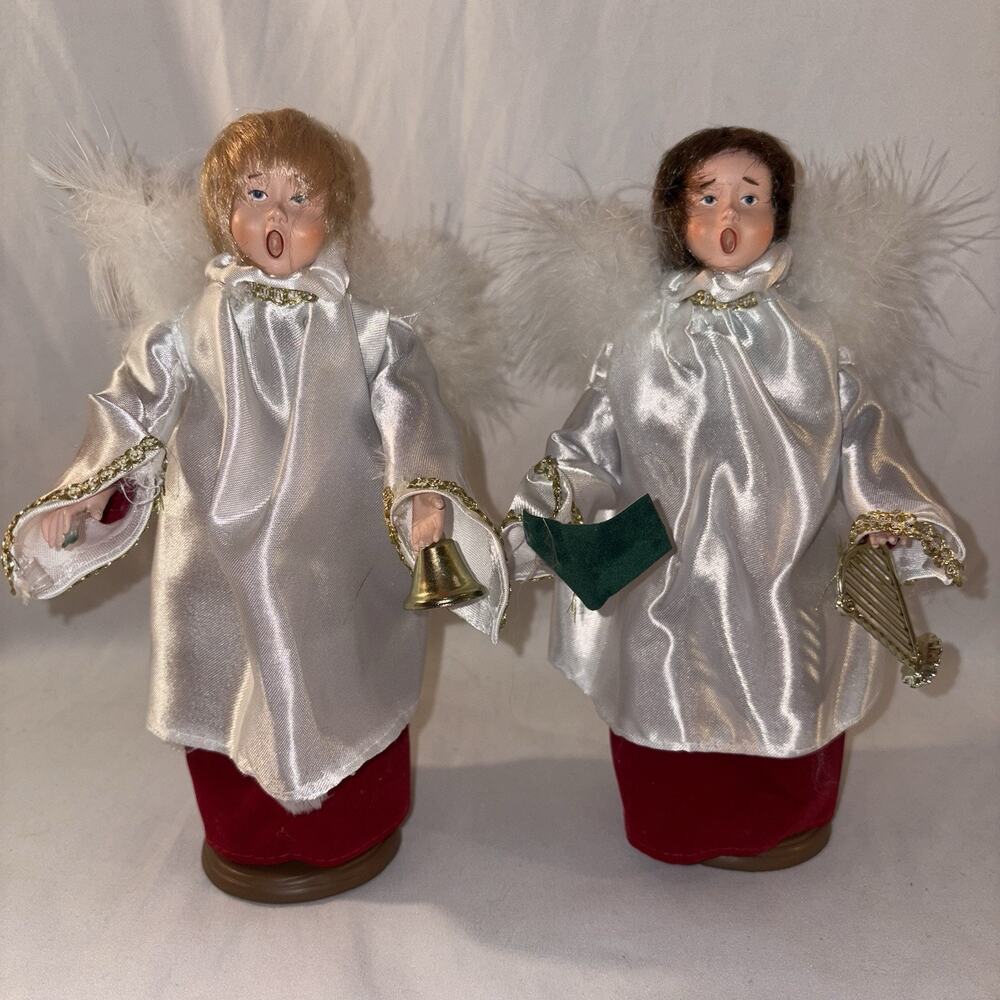 Byers Choice Bellringing Choir Robes with Bells Angel Wings Set Of 2 Christmas